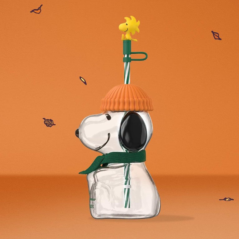 STARBUCKS 2026 PEANUTS Co-Branded Series Snoopy Glass - please read details