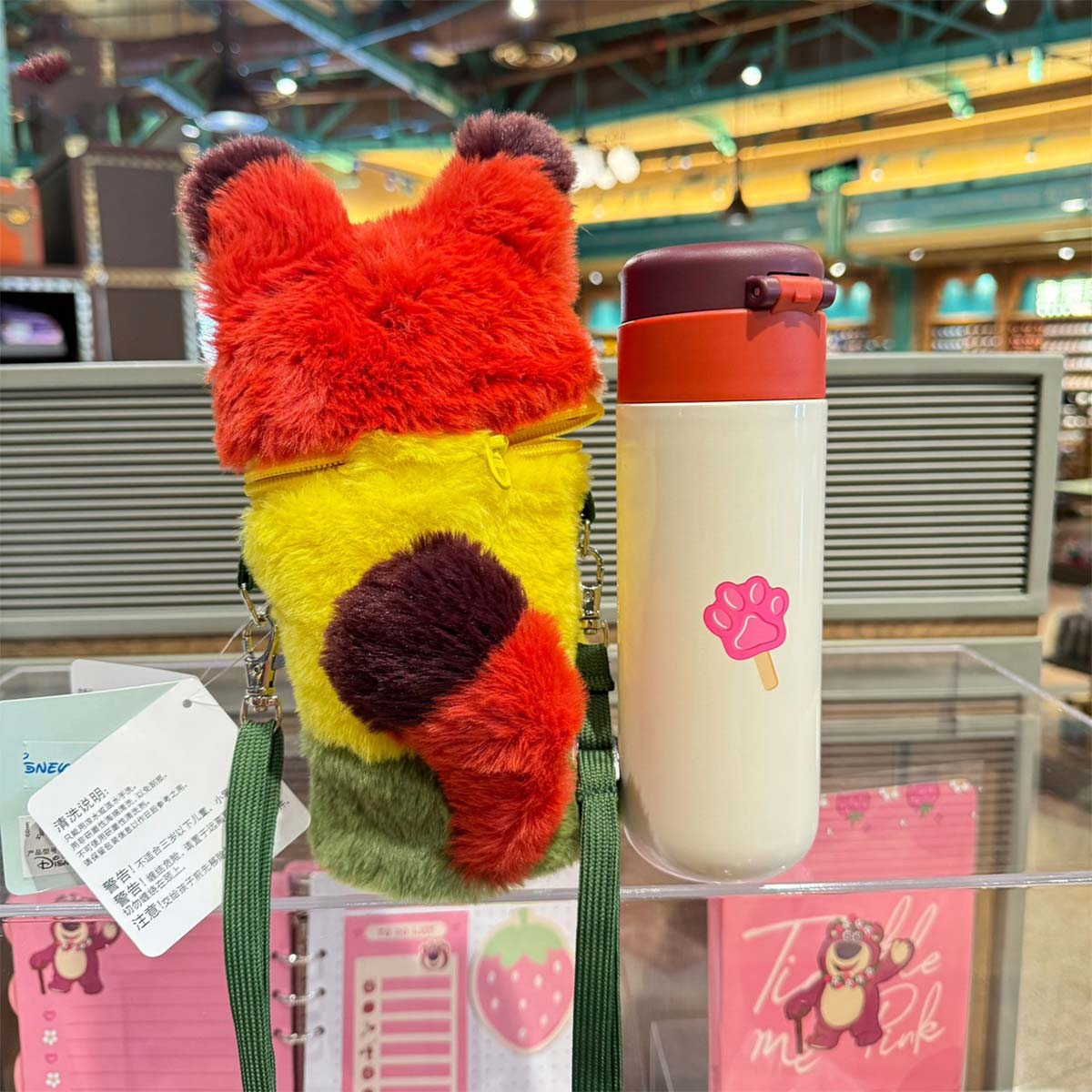 Disneyland Shanghai Nick Fox Shoulder Crossbody Thermal Cup 400ml with Cup Sleeve