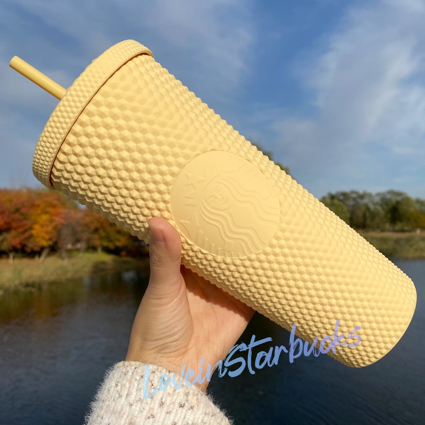 Starbucks 2021 China Butter Yellow Matte Studded 24oz Cup straw cold cup